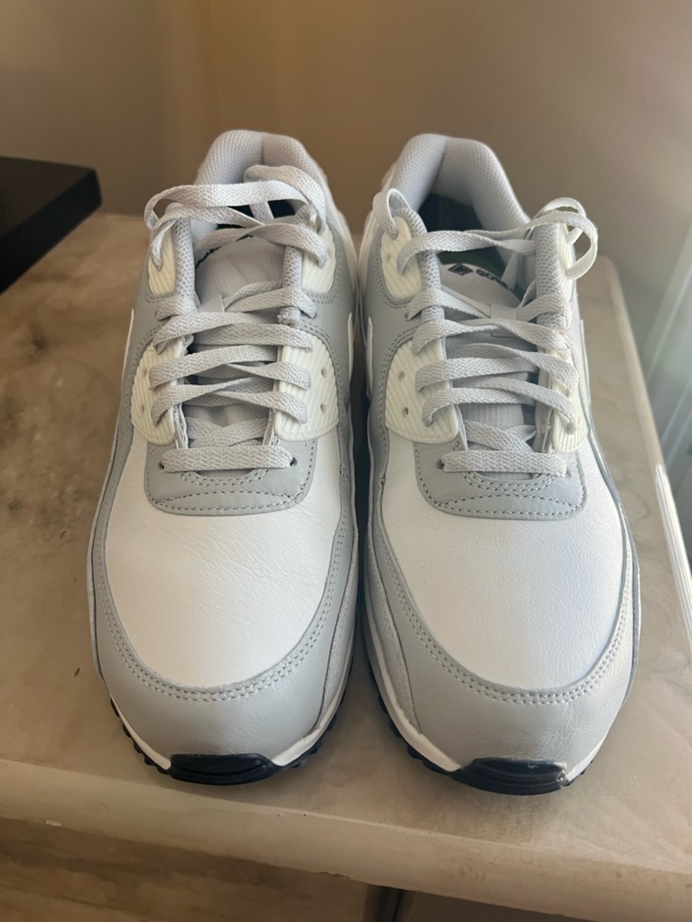 Nike Men's White and Light Gray Sneakers